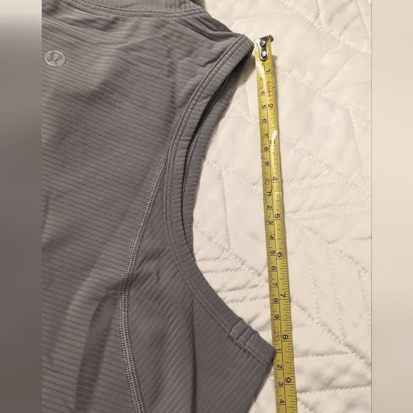 🍋Lululemon cropped mockneck half-zip (size 8, rhino grey) - Picture 5 of 6